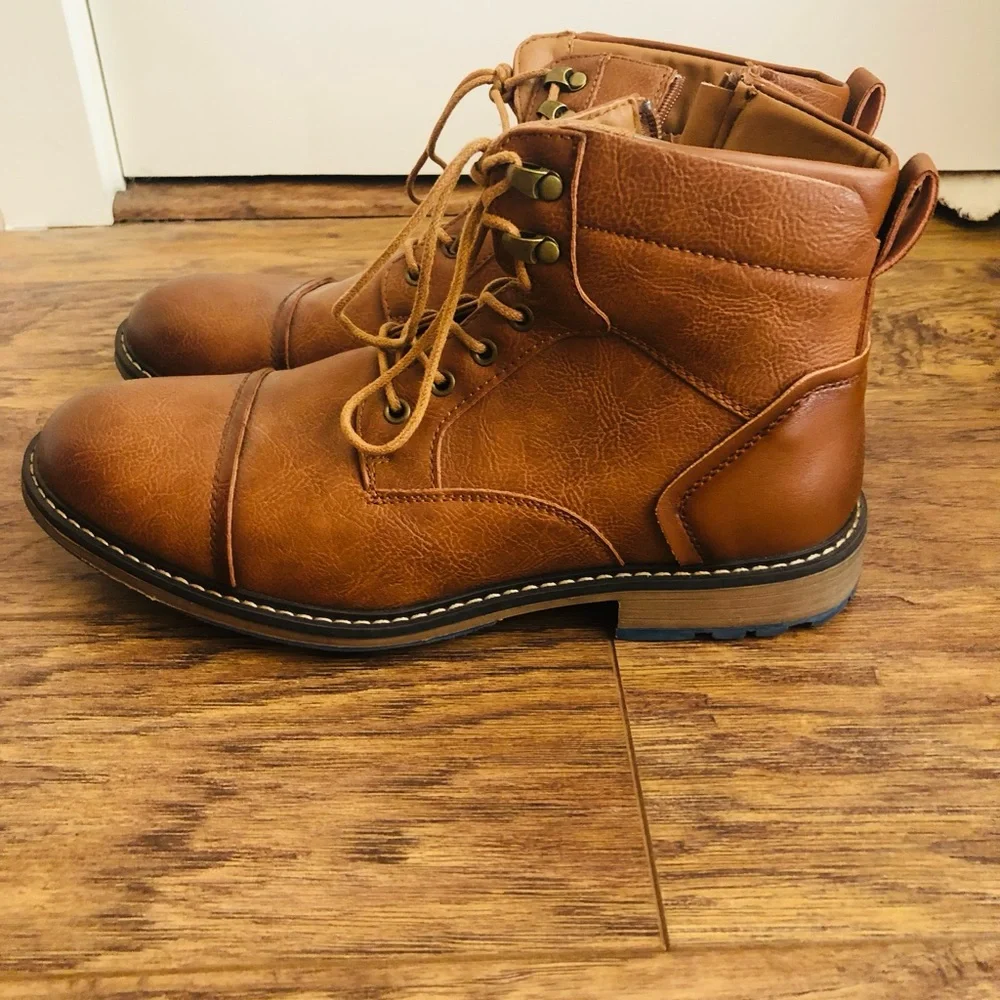Men's Tan Lace-Up Leather Boots